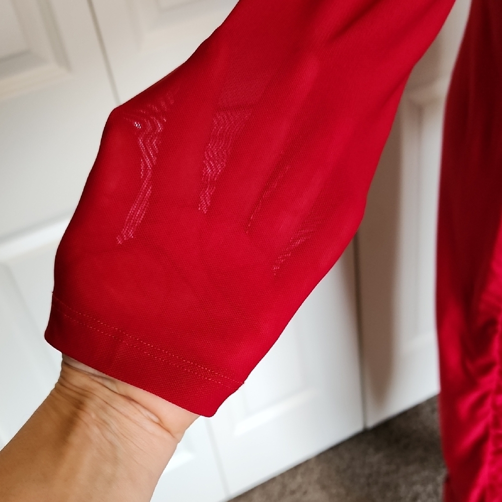 Classic Plus Square Neck Ruched Red Mesh Dress - Picture 8 of 12